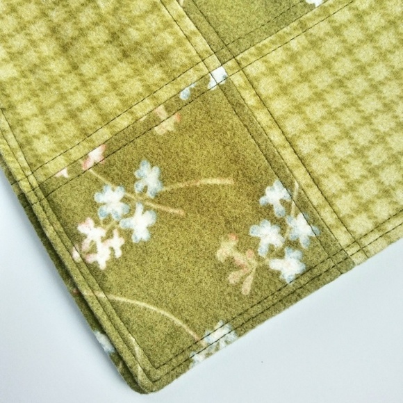 Handcrafted Woolies Flannel Stroller Blanket - Picture 3 of 5